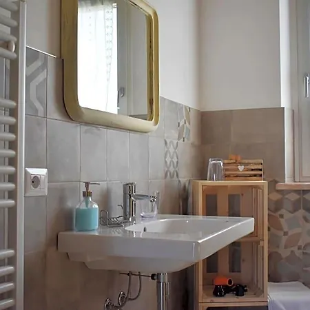 Orchidea Del Garda Bed and Breakfast 3*